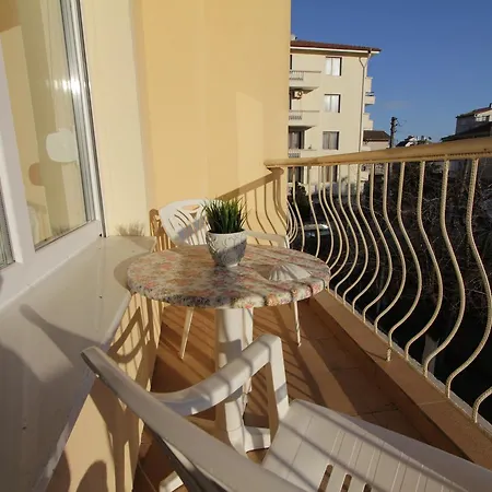 Lägenhet Apartments Primorsko