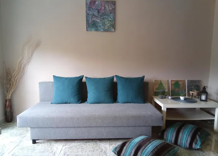 Apartments Primorsko דירה *